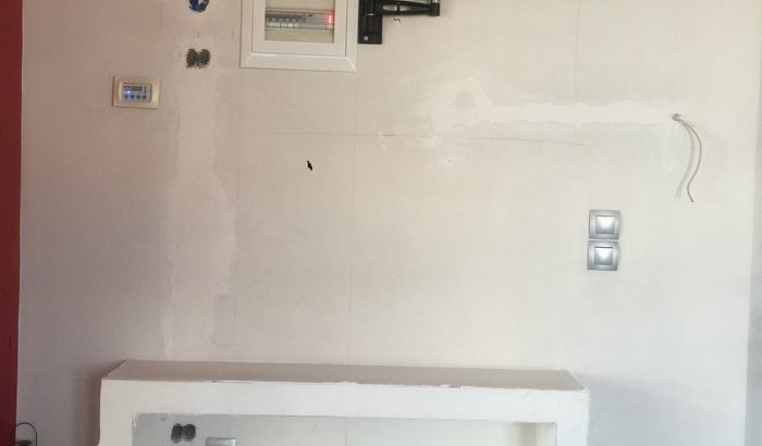 τοποθετηση ταπετσαριας και κατασεκυη επιπλου στον ωρωπο, topothetisi tapetsarias kai katataskeui epiplou ston oropo, topothetisi plakidion