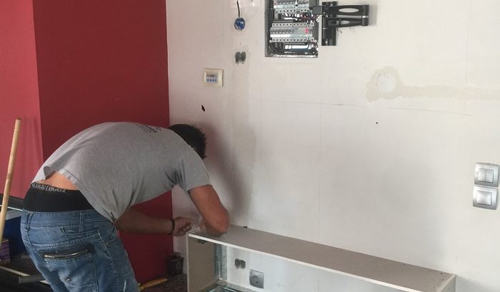 τοποθετηση ταπετσαριας και κατασεκυη επιπλου στον ωρωπο, topothetisi tapetsarias kai katataskeui epiplou ston oropo, topothetisi plakidion