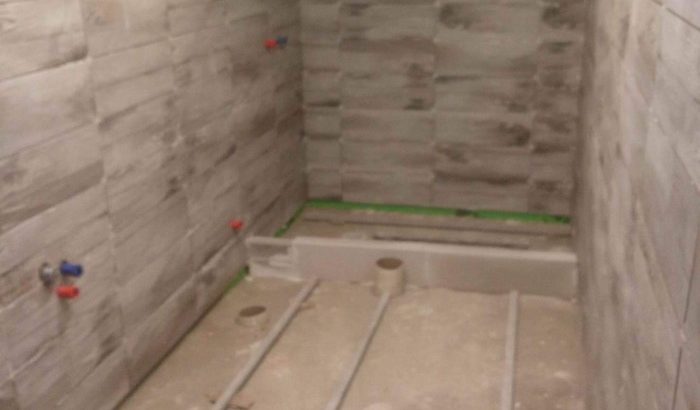 τοποθετηση πλακιδίων σε μπάνιο στον ωρωπο, topothetisi plakidion se mpanio ston oropo, topothetiseisplakidion, ανακαινιση μπανιου, anakainisi mpaniou